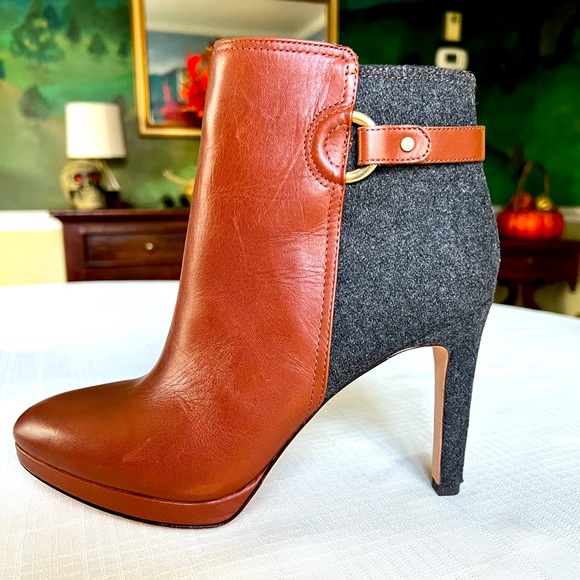 ANTONIO MELANI Shoes - Antonio Melani Chestnut Leather And Wool Heeled Platform Ankle Boots Size 9 NWOT